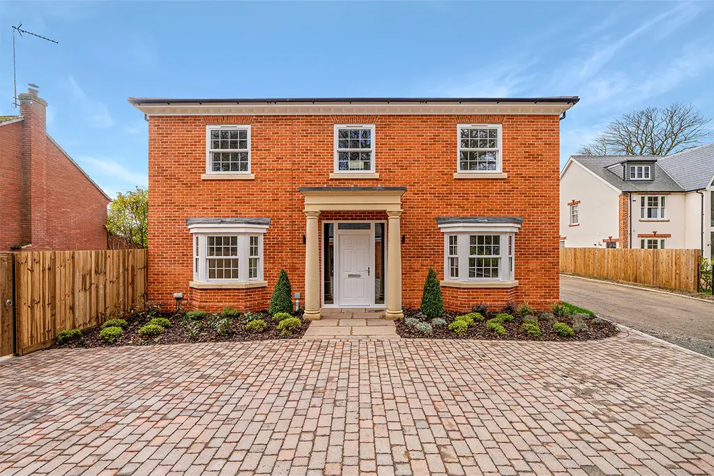 Framingham Gardens, Framingham Earl