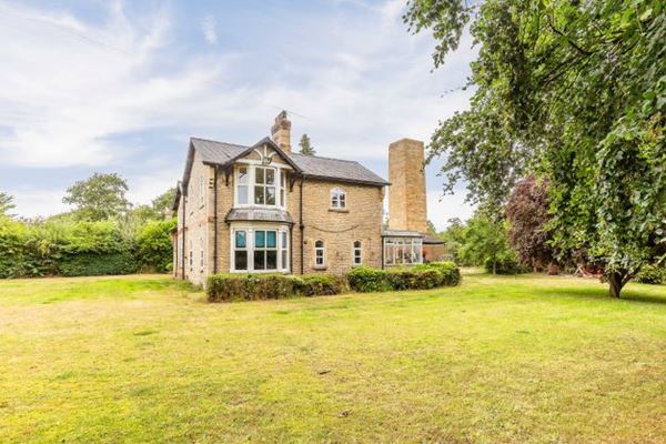 Home for sale in Lincolnshire with a curious 'monument' included