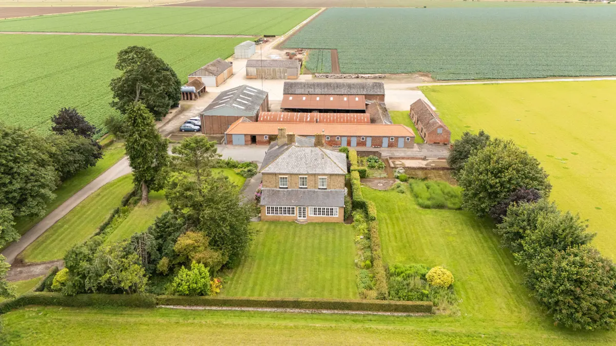 Round House Farm in Boston, Lincolnshire is on the market with our Lincoln team for a guide price of £6,450,000