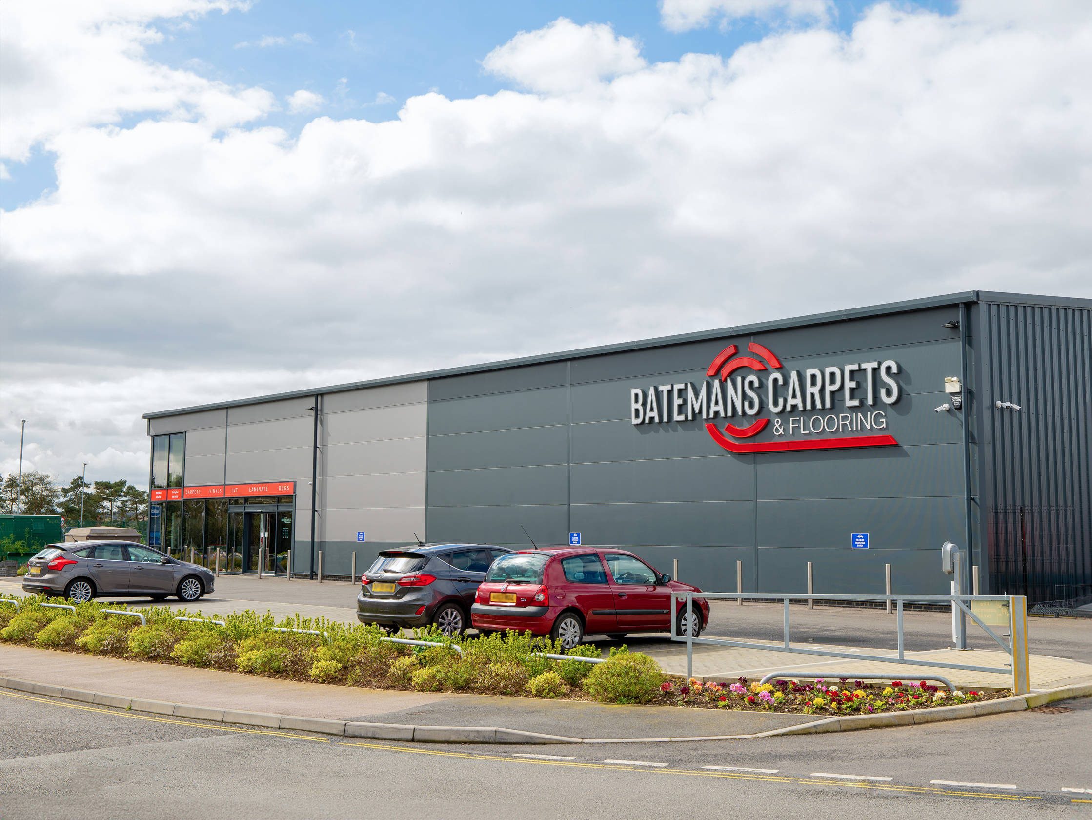 P1000114 HIGH RES Neutral